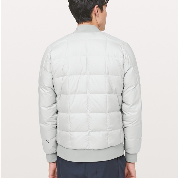 Lululemon About Face Bomber - Picture 2 of 2